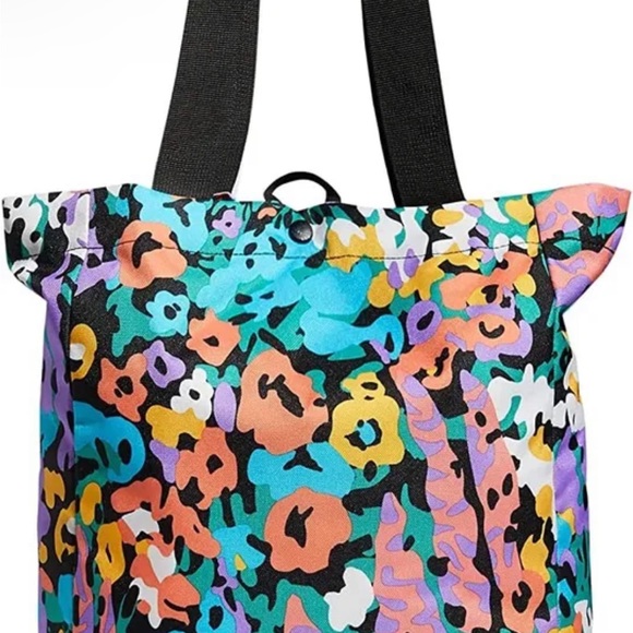 adidas Unisex Training EVERYDAY TOTE BAG Collection Zip pocket Floral Print - Picture 3 of 5